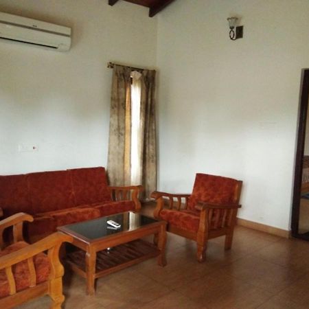 Hampi Heritage & Wilderness Resort-Jungle Lodges ベッラーリ エクステリア 写真
